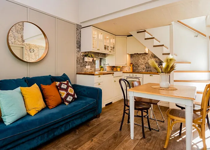 Luxury With Pine Forest View, Apartman