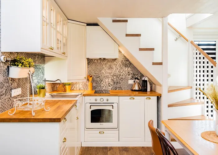 Luxury With Pine Forest View, Apartman *