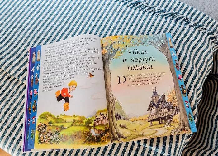 Luxury With Pine Forest View, Apartman